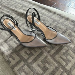 Steve Madden pumps